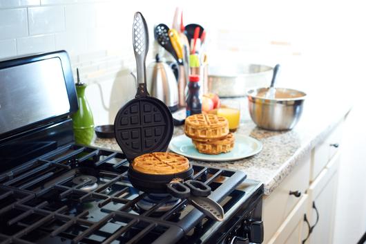 Wonderffle Stuffed Waffle Iron