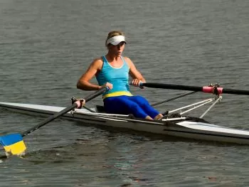 single female rower